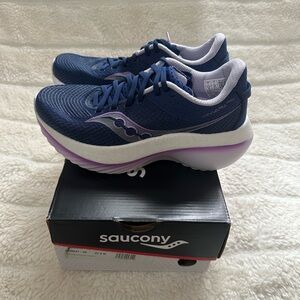 Saucony Sneakers Womens size 7 Kinvara Pro S10847-30 Indigo Mauve Running Shoes